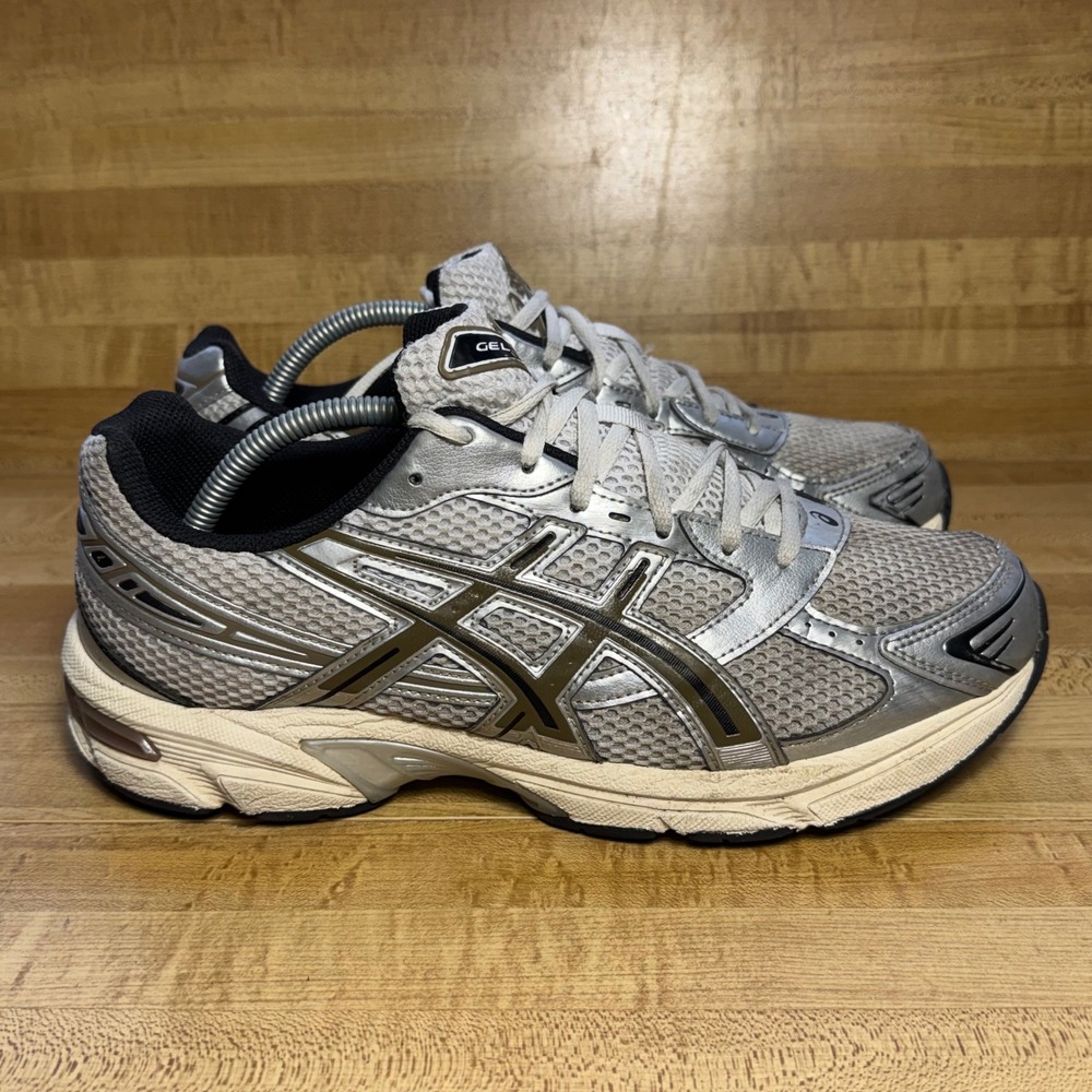 ASICS Gel-1130 Oyster Grey Pure Silver Running Shoes 1201A256 Mens 10 no insoles